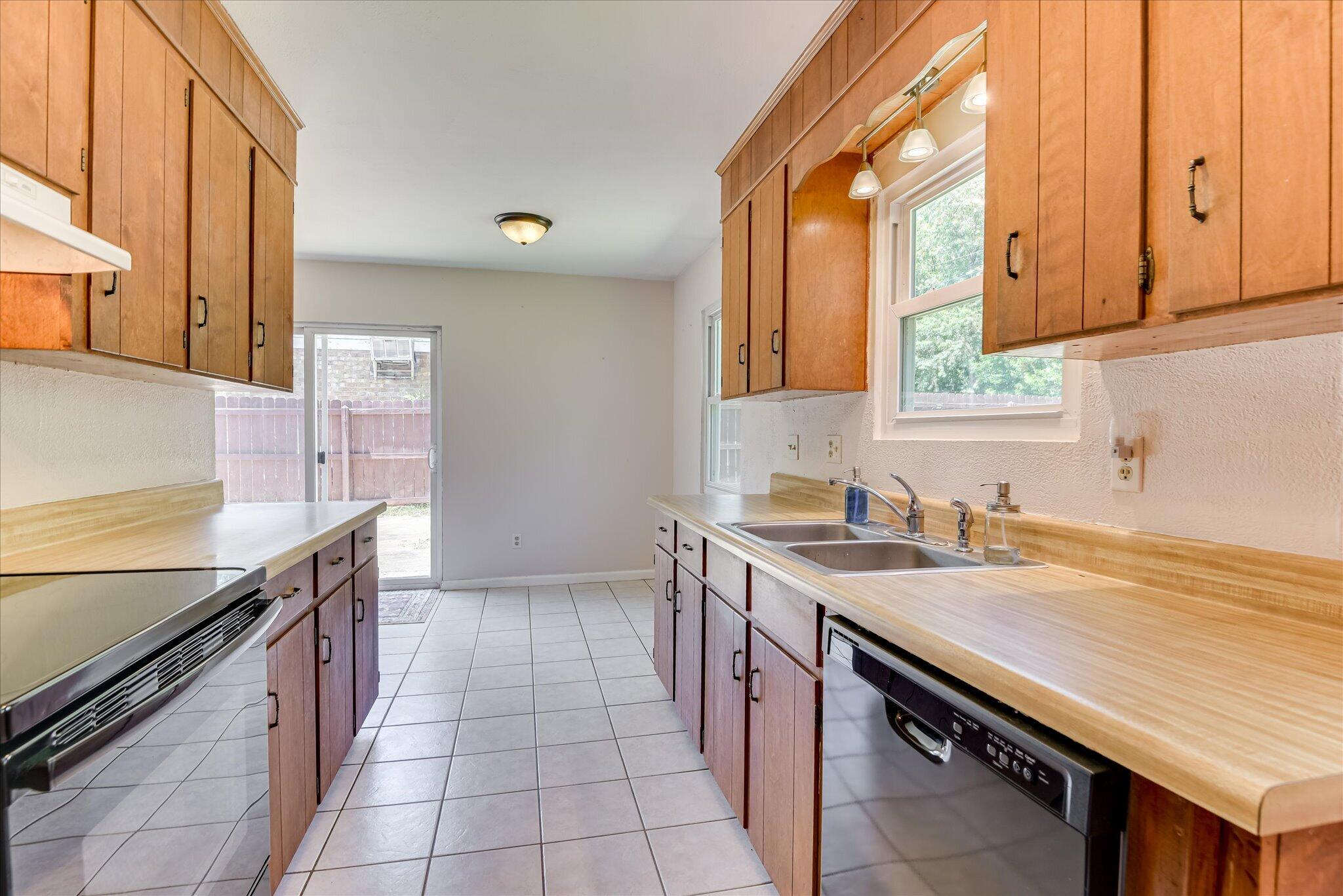 149 Sharyn Lane Aiken, SC 29803 - Photo 12 of 36