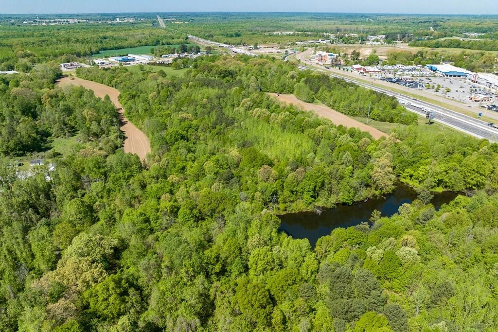 0 West Interstate 40 Expressway Jackson, TN 38301 - Photo 2 of 12 a view of city and ocean