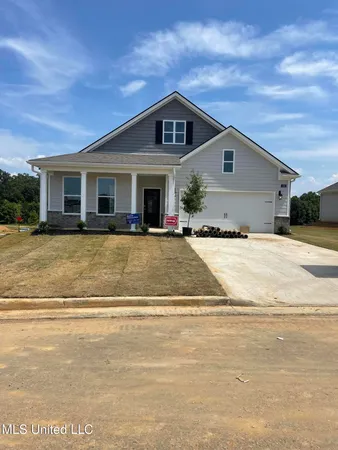 $373,990 | 5518 Bunyan Hl Drive, Olive Branch, MS 38654