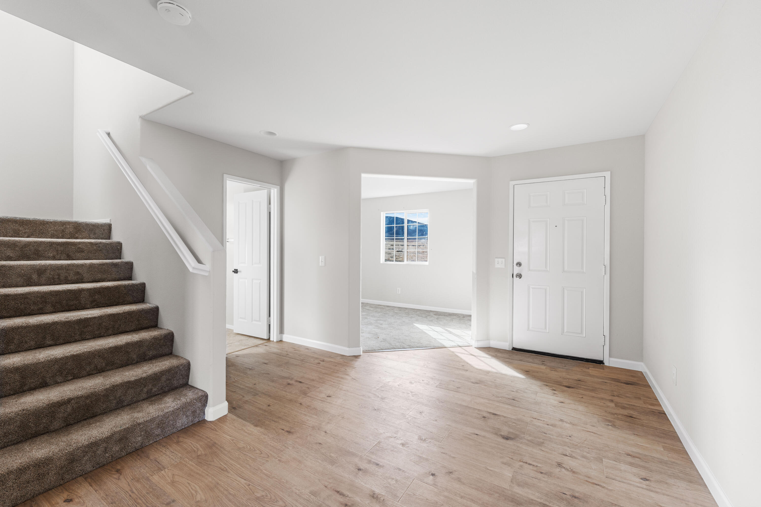 42570 72nd Street West Lancaster, CA 93536 - Photo 4 of 43 72nd_-3