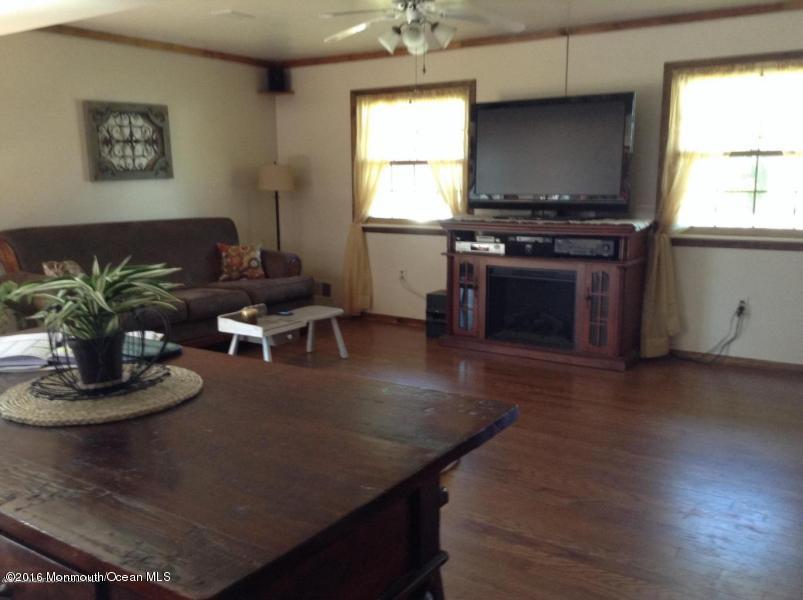 523 Silverton Road Brick, NJ 08723 - Photo 3 of 6 LR