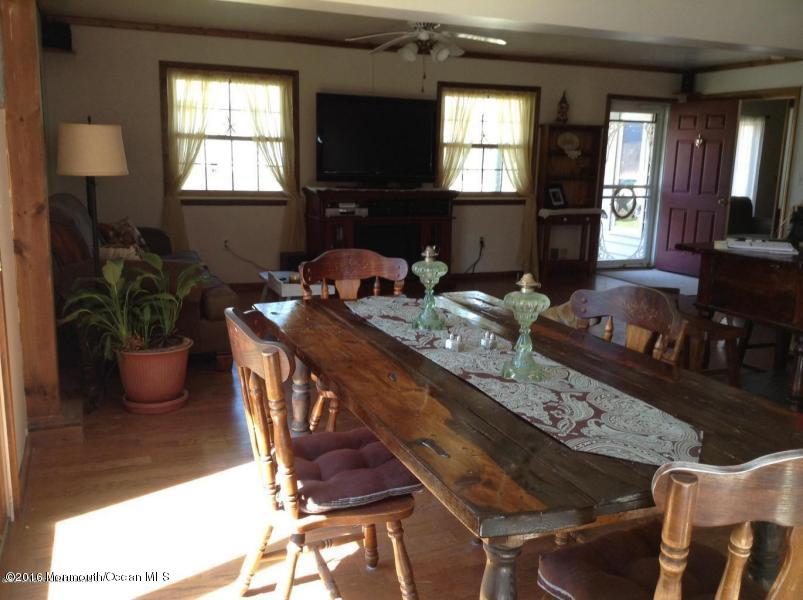 523 Silverton Road Brick, NJ 08723 - Photo 4 of 6 Dining