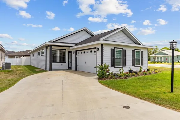 $315,000 | 24302 Southwest 18th Road, Newberry, FL 32669