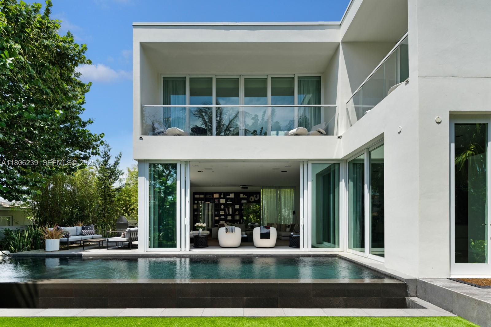 4700 Meridian Avenue Miami Beach, FL 33140 - Photo 9 of 64