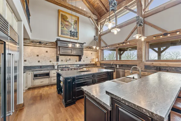 $3,900,000 | 1000 River Trace Drive, Columbus, TX 78934