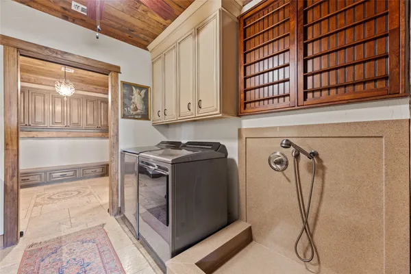 $3,900,000 | 1000 River Trace Drive, Columbus, TX 78934