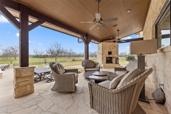 $3,900,000 | 1000 River Trace Drive, Columbus, TX 78934