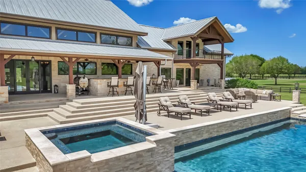 $3,900,000 | 1000 River Trace Drive, Columbus, TX 78934