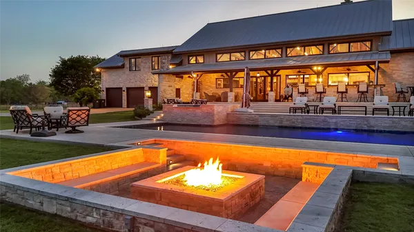 $3,900,000 | 1000 River Trace Drive, Columbus, TX 78934