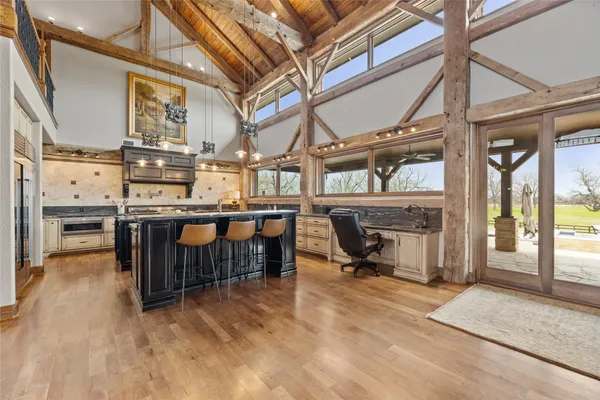 $3,900,000 | 1000 River Trace Drive, Columbus, TX 78934