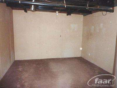 16431 South Seymour Road Linden, MI 48451 - Photo 13 of 15 20144160-12.JPG