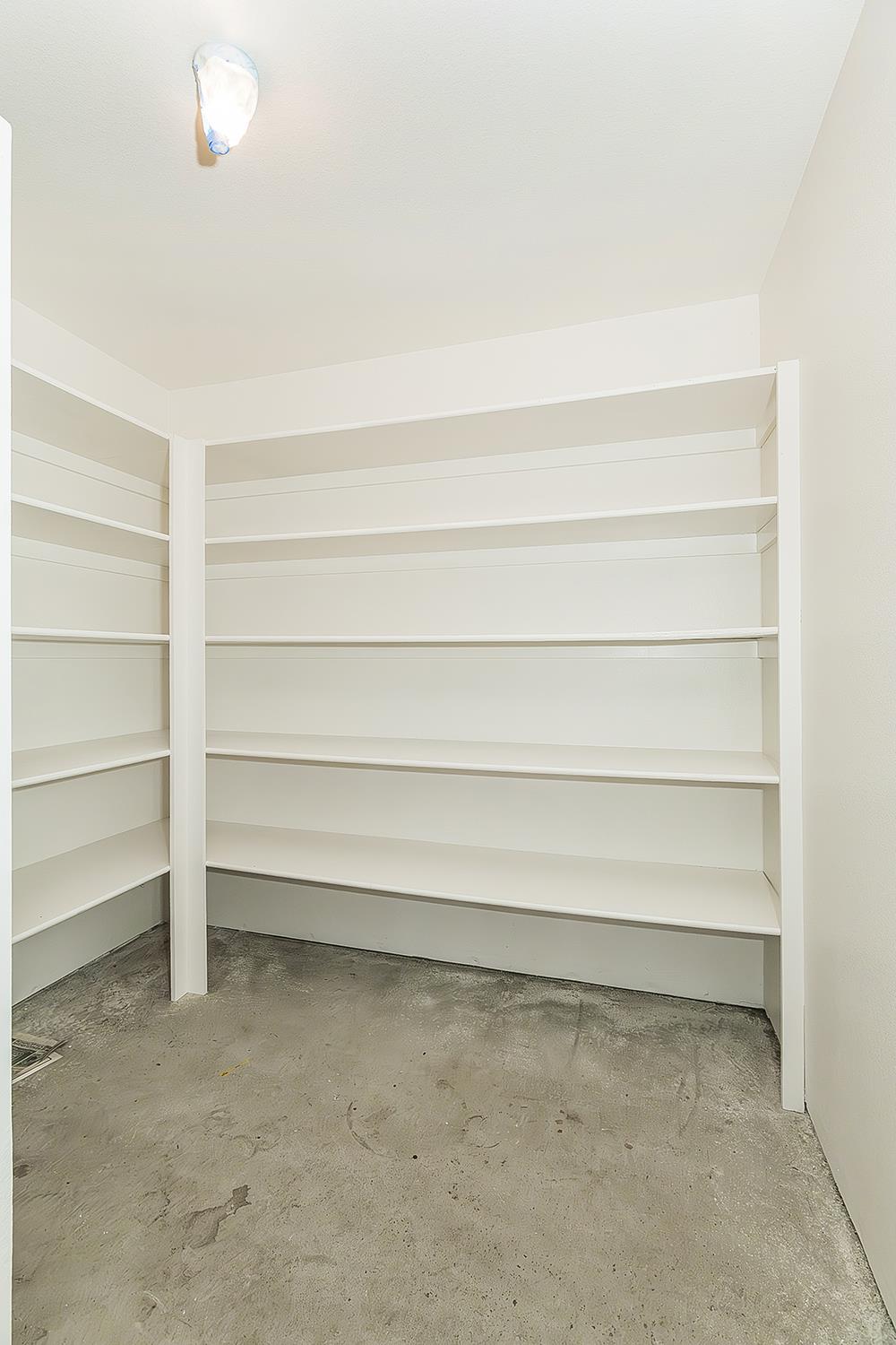 1415 West Riverglen Avenue Reedley, CA 93654 - Photo 44 of 48 a view of room