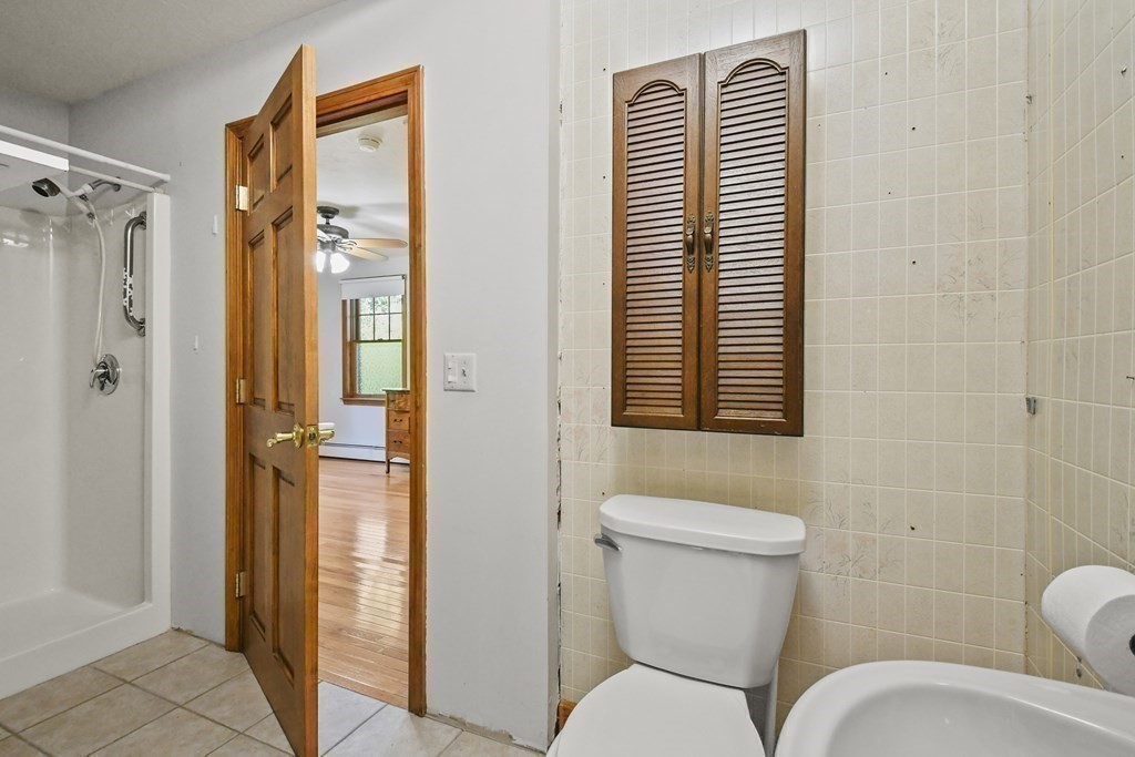 22 Balder Road Worcester, MA 01605 - Photo 17 of 35