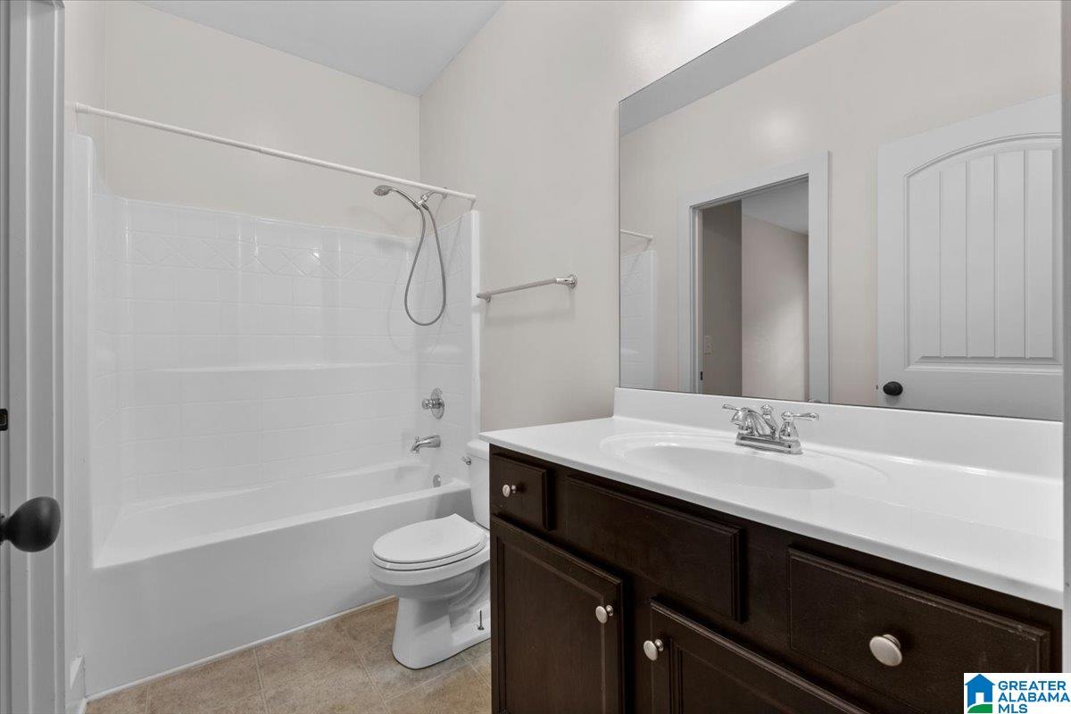 3957 Graham Drive Birmingham, AL 35210 - Photo 6 of 25