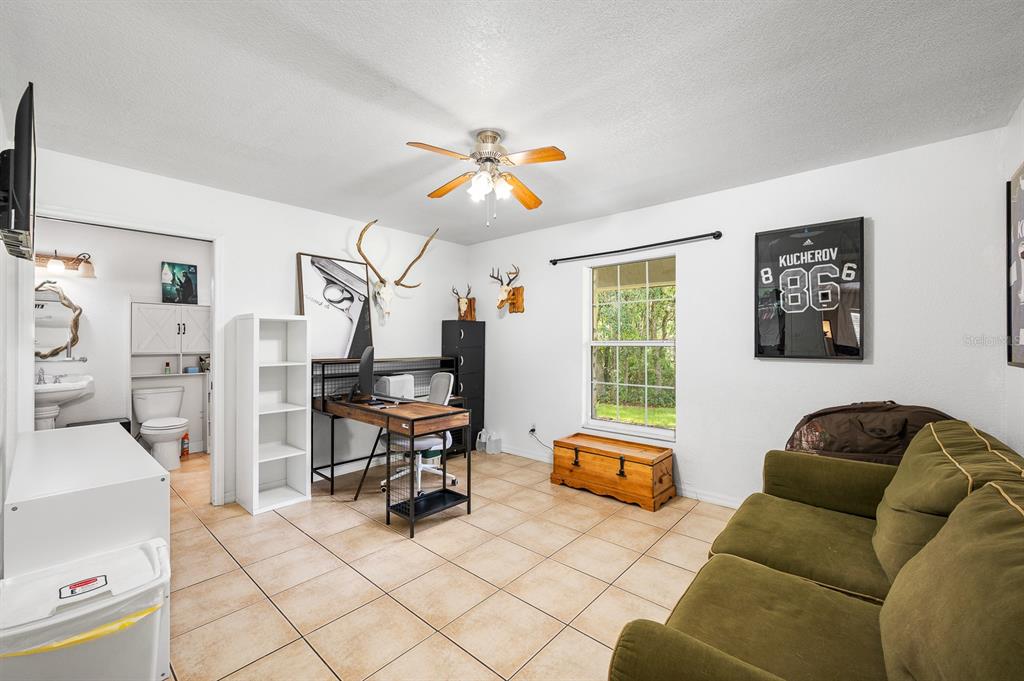 11490 Northeast 109th Place Archer, FL 32618 - Photo 32 of 45