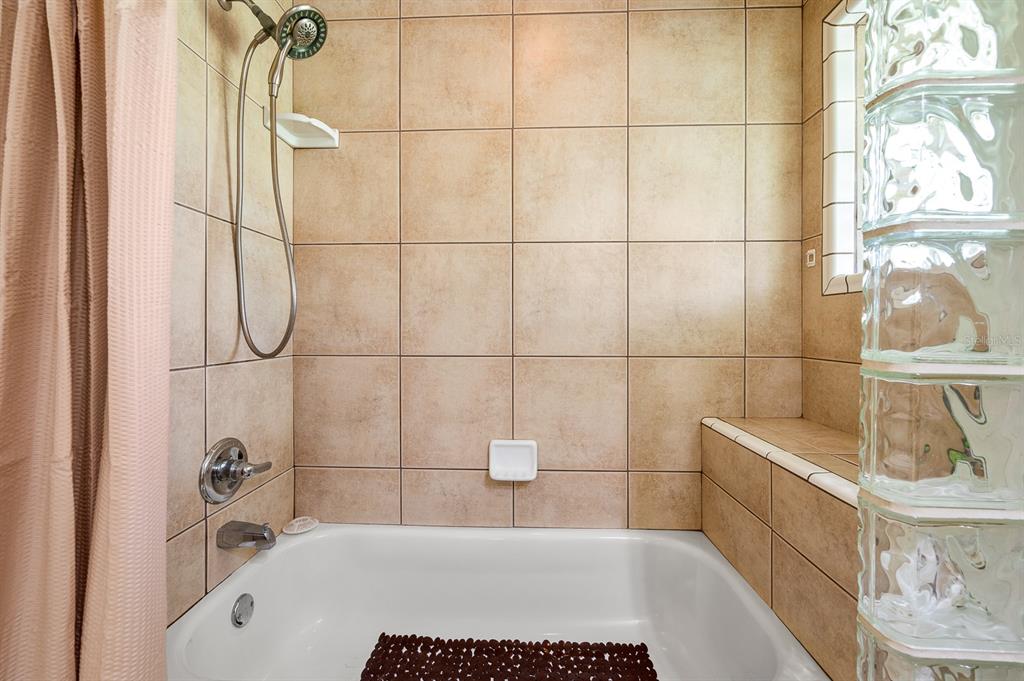 11490 Northeast 109th Place Archer, FL 32618 - Photo 38 of 45