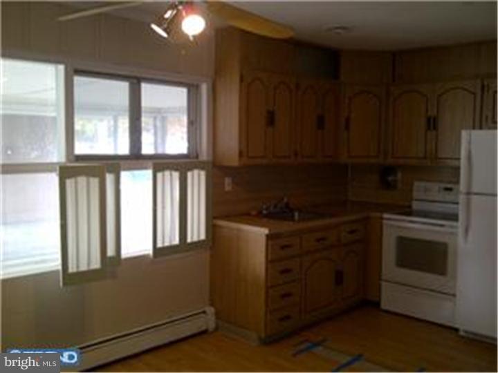 11 Vineyard Road Levittown, PA 19057 - Photo 12 of 23 Gallery Image 12