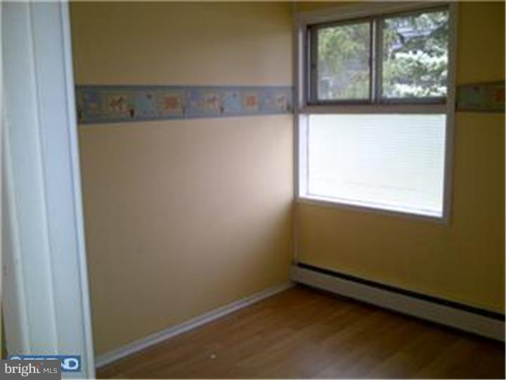 11 Vineyard Road Levittown, PA 19057 - Photo 10 of 23 Gallery Image 10