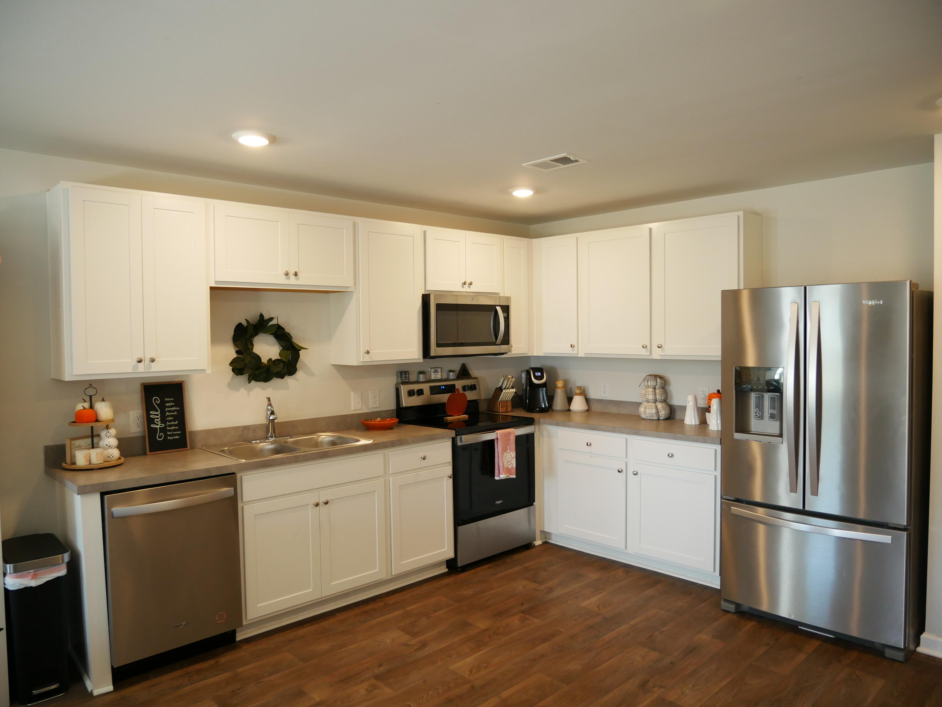 125 Congaree Court Santee, SC 29142 - Photo 7 of 12 P1000224