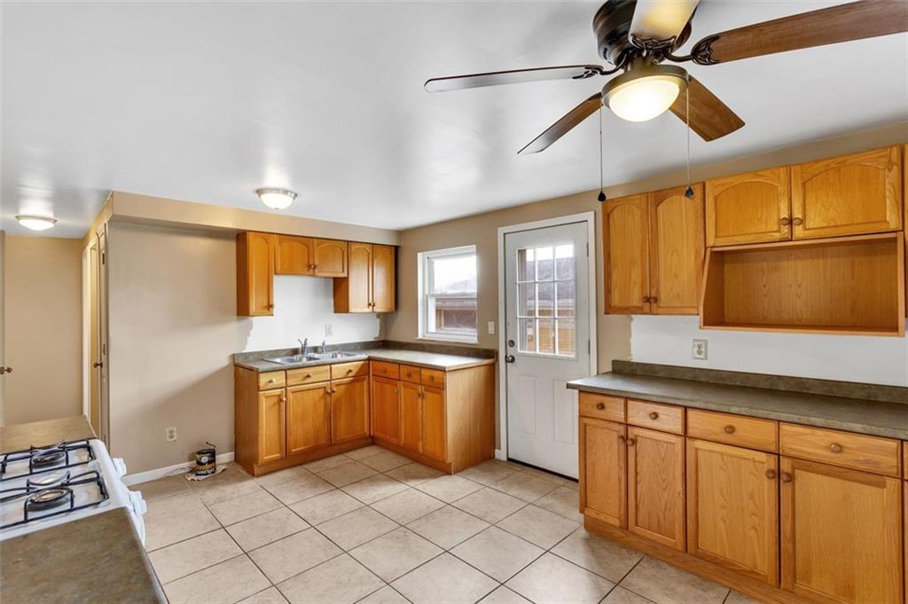 121 Beatty Street Apollo, PA 15613 - Photo 11 of 29