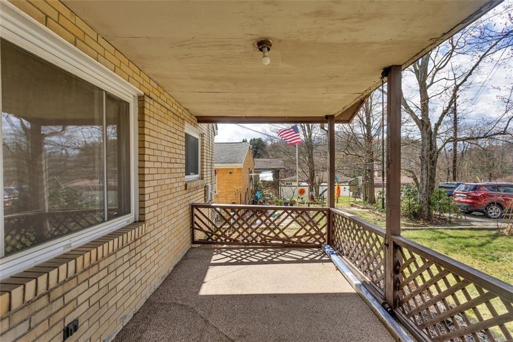 121 Beatty Street Apollo, PA 15613 - Photo 4 of 29