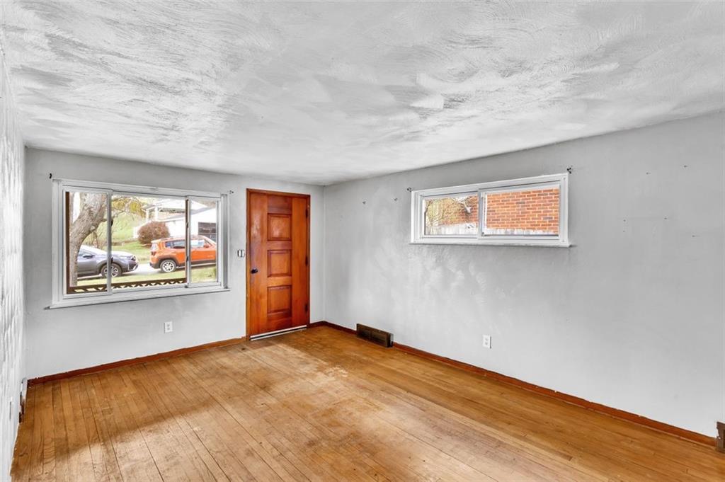 121 Beatty Street Apollo, PA 15613 - Photo 7 of 29