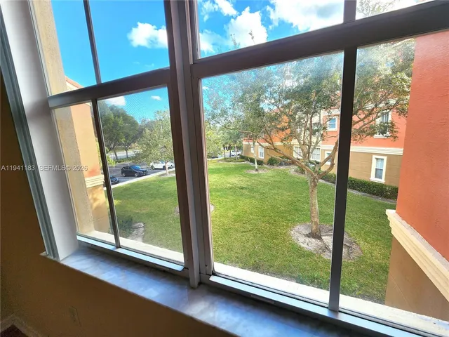 $1,890 | 4602 Southwest 160th Avenue, Unit 524, Miramar, FL 33027