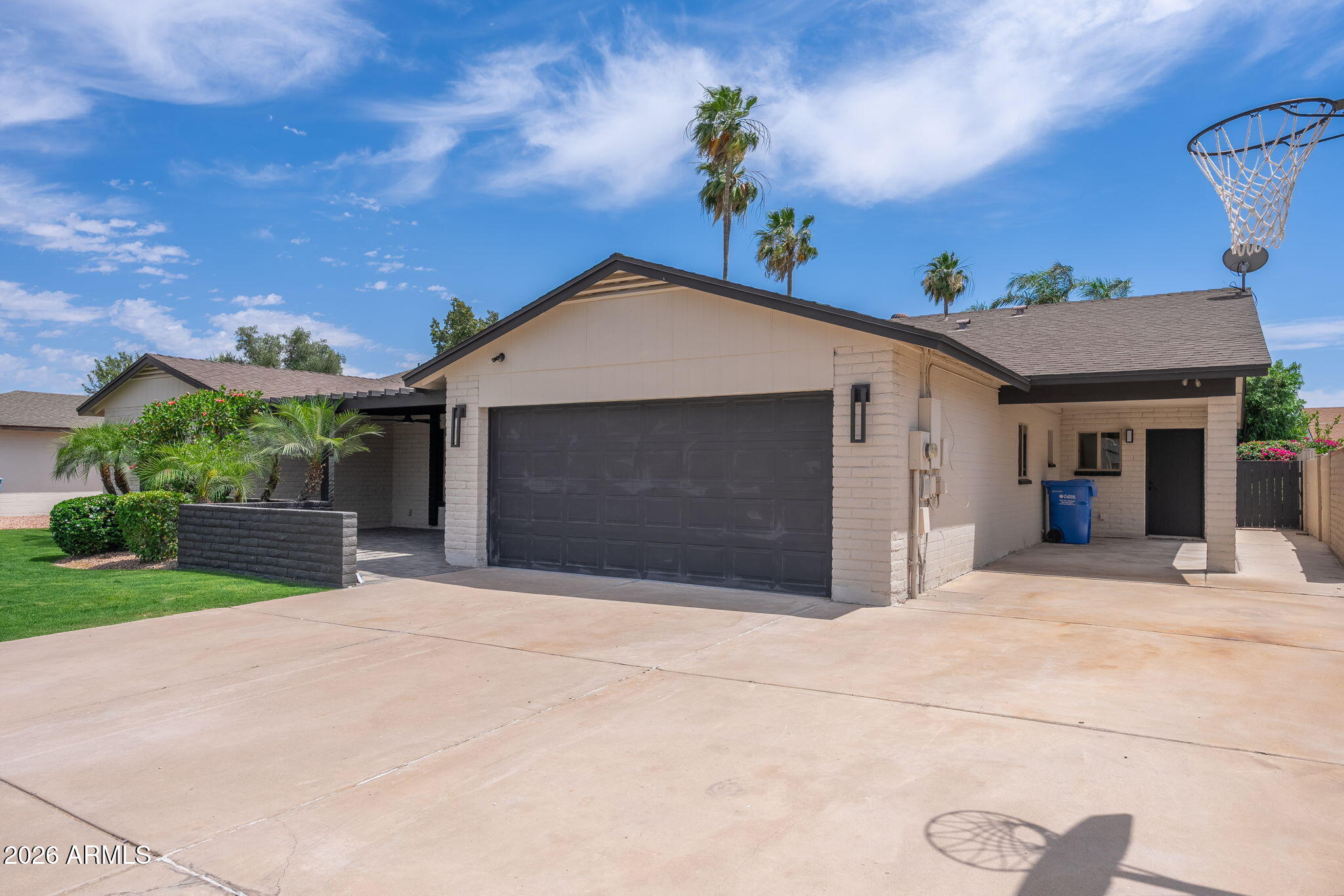 4817 East Presidio Road Phoenix, AZ 85032 - Photo 3 of 49 Gallery Image 3