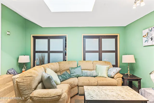 $515,000 | 207 Lloyd Road, Matawan, NJ 07747