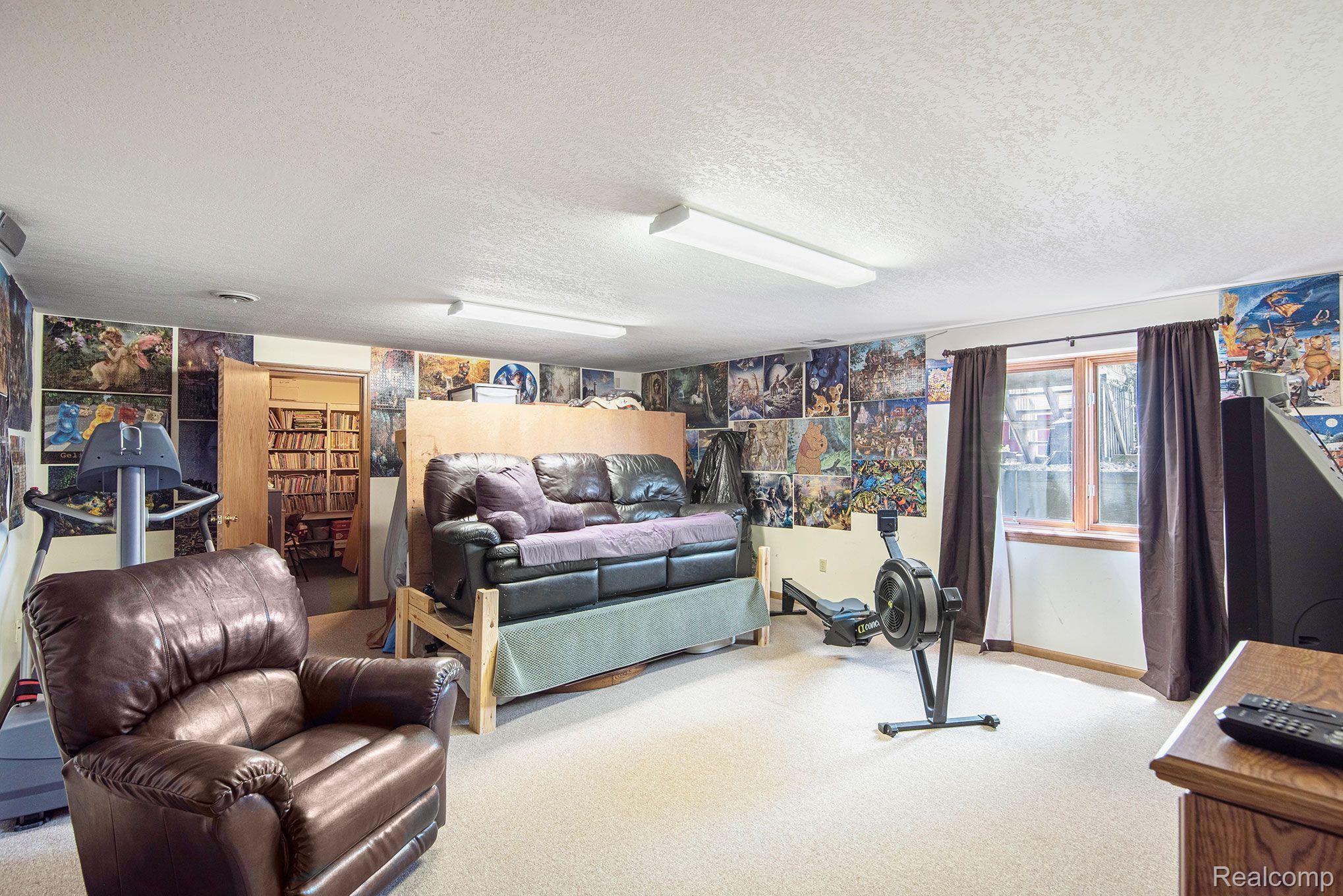 4323 Baldwin Road Grand Blanc, MI 48439 - Photo 17 of 27 Gallery Image 17