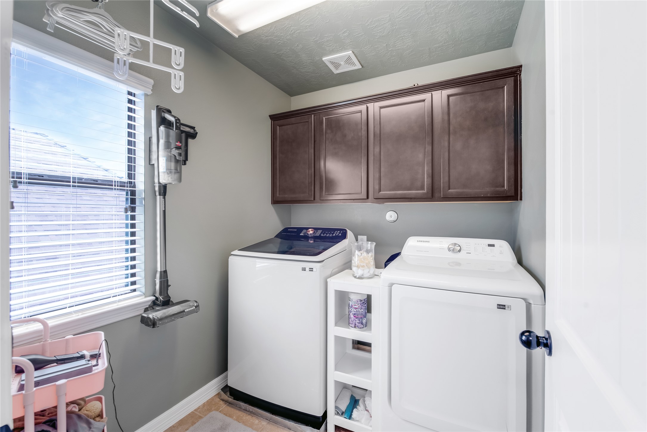25118 Andris Lane Spring, TX 77386 - Photo 26 of 42 a utility room with dryer and washer