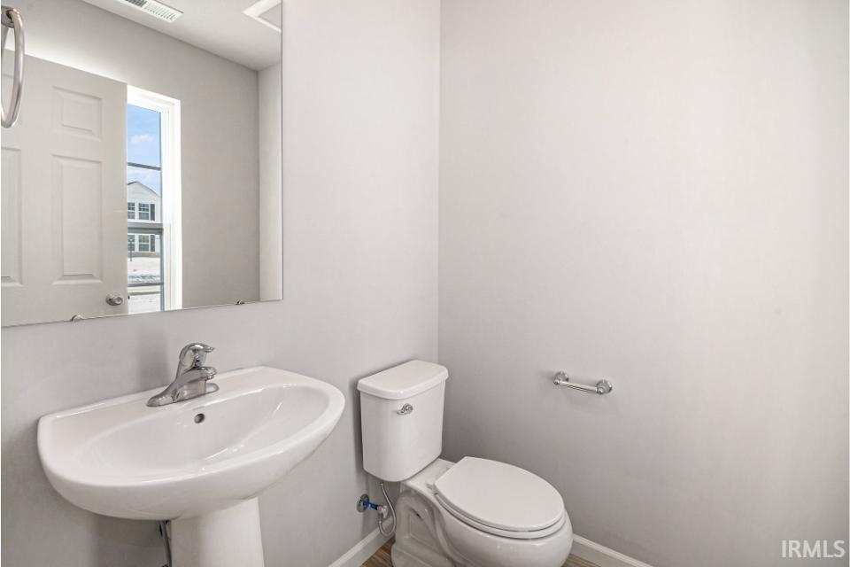 8247 Catberry Trail Fort Wayne, IN 46804 - Photo 11 of 27