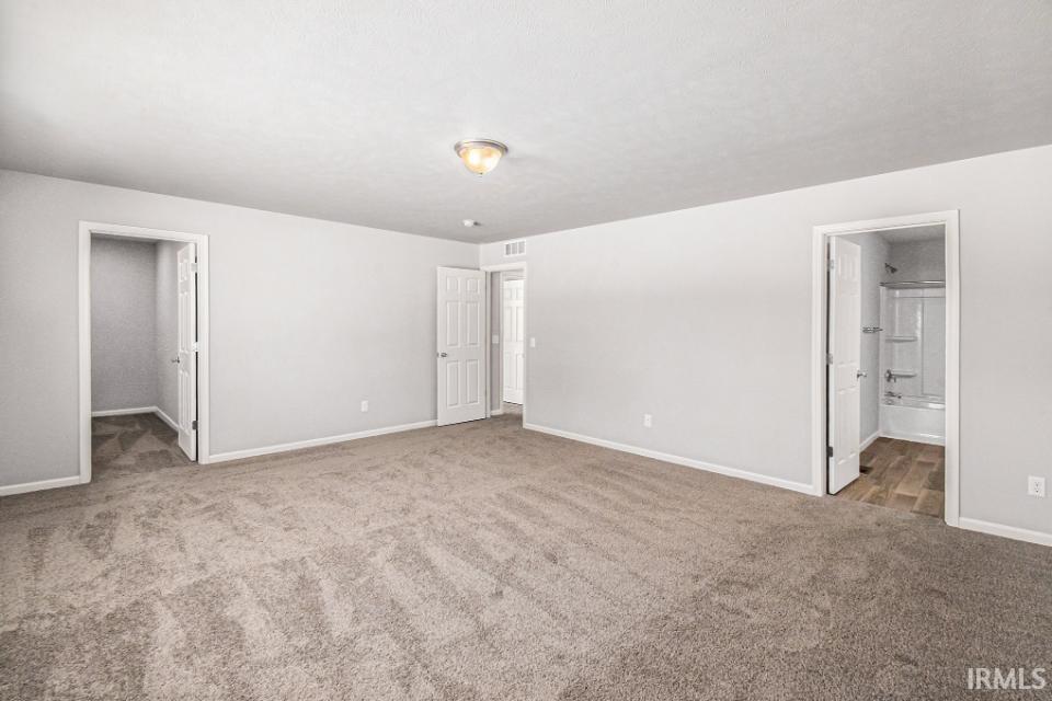 8247 Catberry Trail Fort Wayne, IN 46804 - Photo 15 of 27