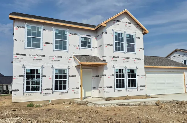 $389,900 | 8247 Catberry Trail, Fort Wayne, IN 46804