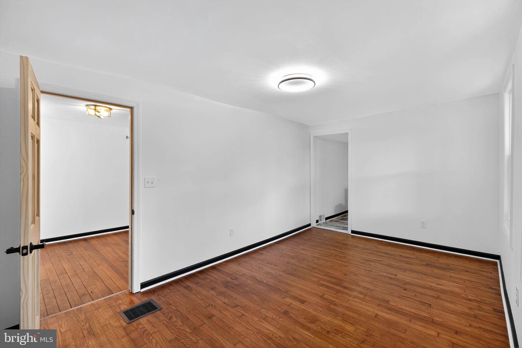 58 Belvidere Avenue Lambertville, NJ 08530 - Photo 15 of 32