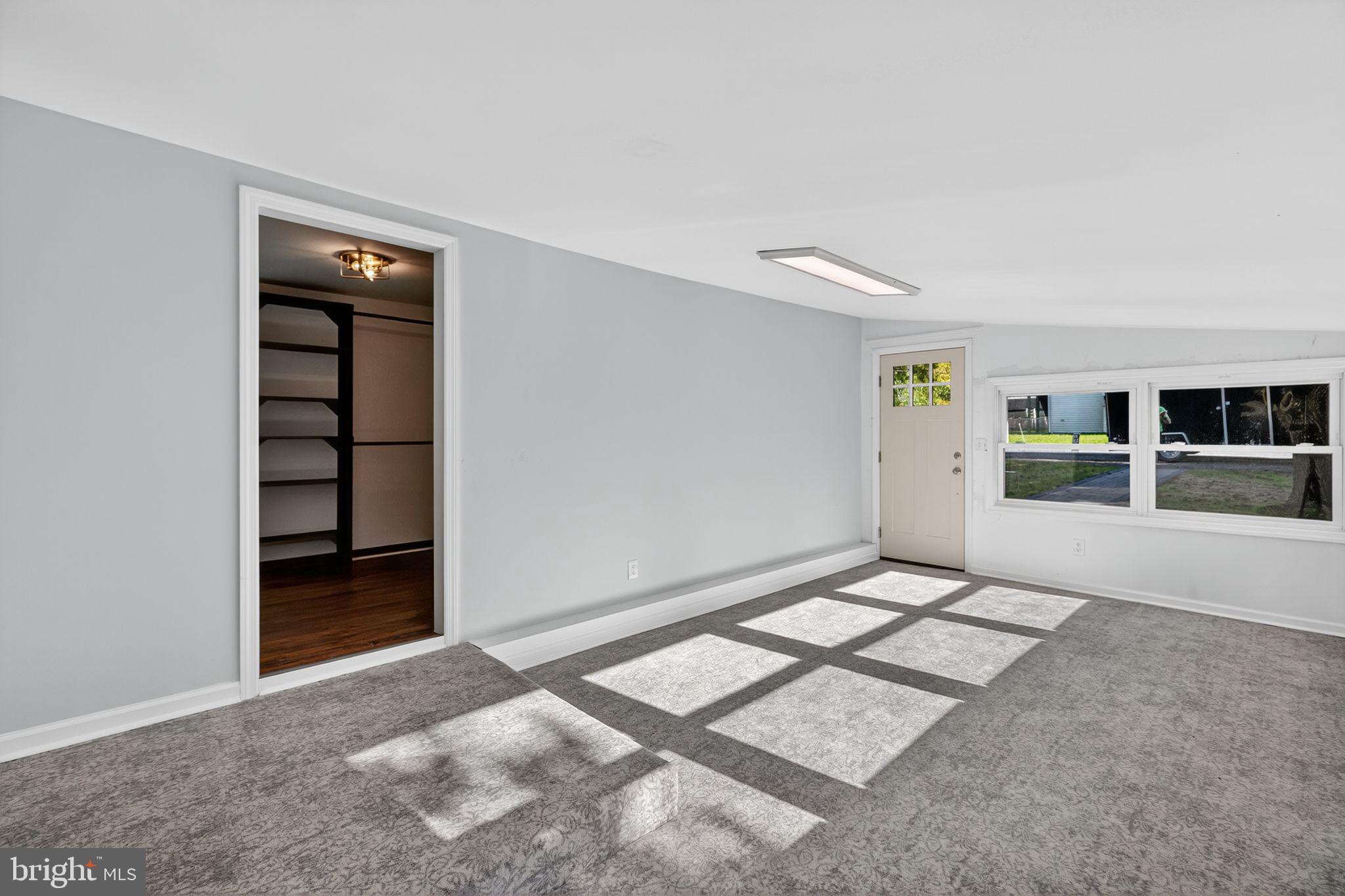 58 Belvidere Avenue Lambertville, NJ 08530 - Photo 9 of 32