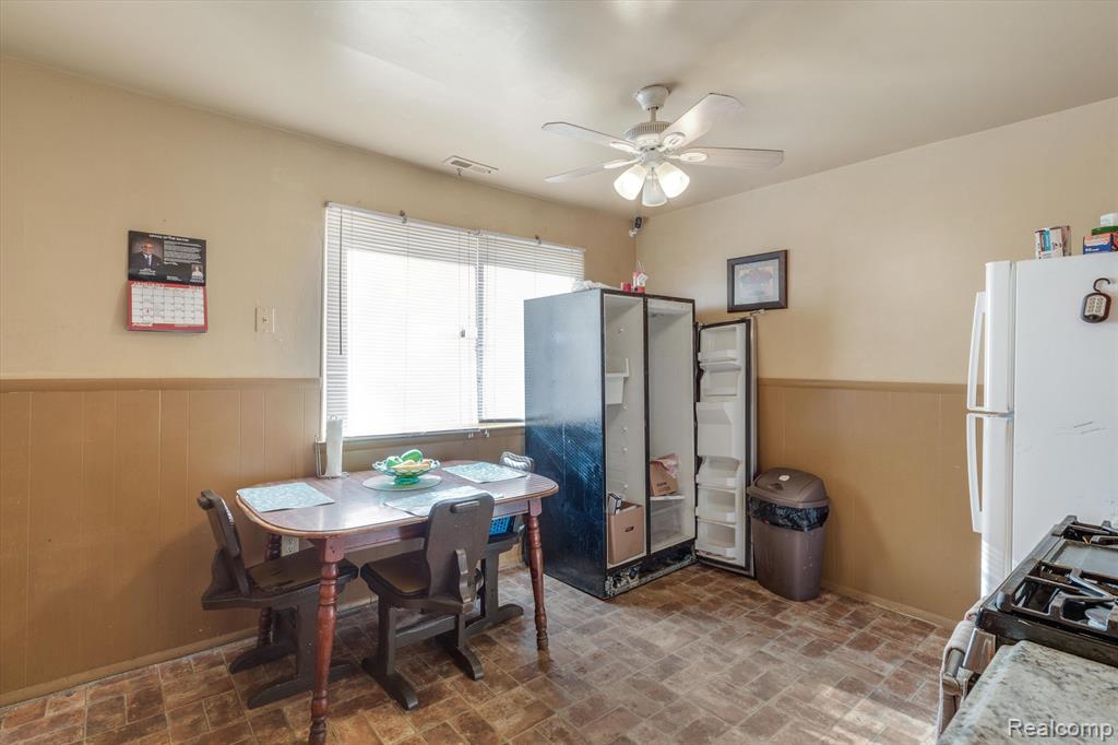 28469 Beechnut Street Inkster, MI 48141 - Photo 6 of 20 Gallery Image 6