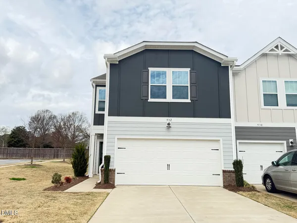 $1,945 | 932 Clearhaven Lane, Fuquay-Varina, NC 27526