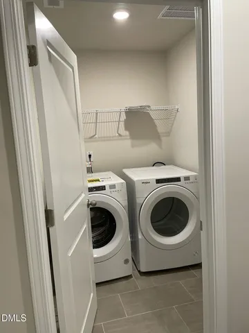 $2,050 | 932 Clearhaven Lane, Fuquay-Varina, NC 27526