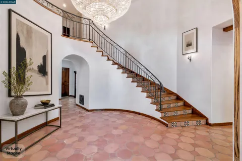 $3,700,000 | 74 Yarrow Valley Lane, Orinda, CA 94563