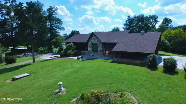 $699,900 | 429 Henry Lane, Greenback, TN 37742