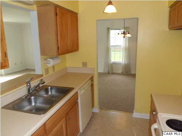 336 Minor Ridge Road Charlottesville, VA 22901 - Photo 7 of 20 a bathroom with a sink and a toilet