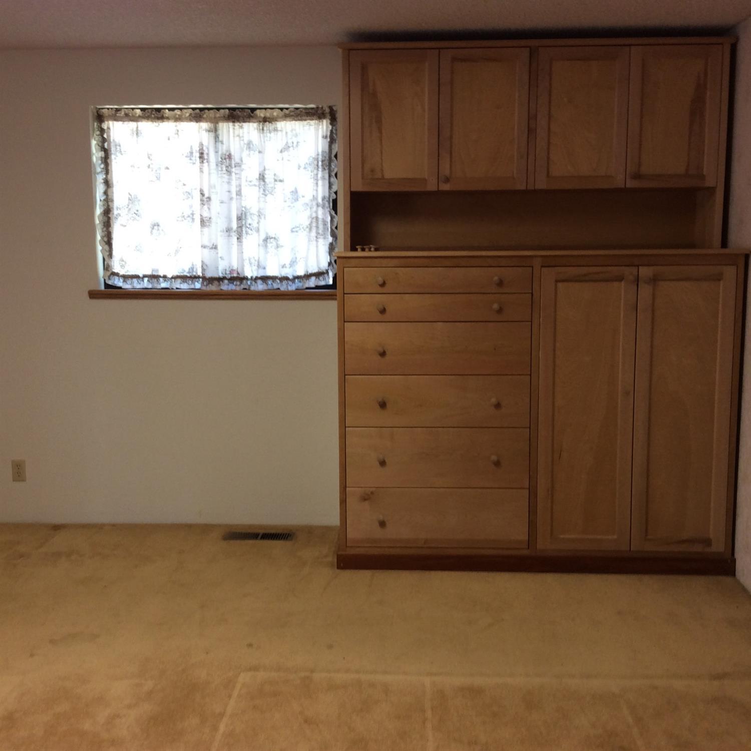 16444 Water Gap Road Williams, OR 97544 - Photo 29 of 34 Master bedroom