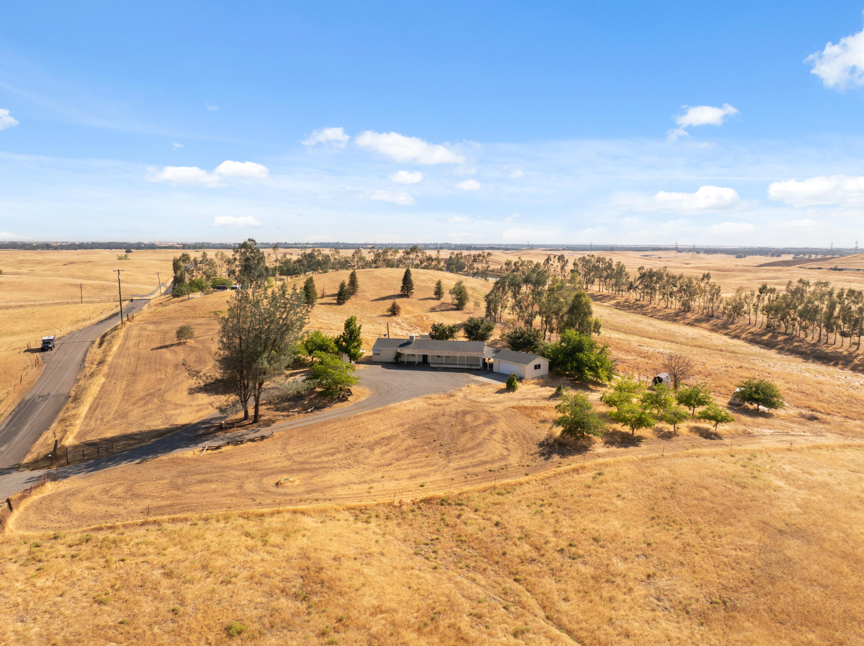 13905 Mendenhall Road Red Bluff, CA 96080 - Photo 28 of 34 DJI_20250828023300_0870_D