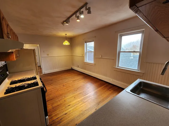 $2,450 | 72 Derby Street, Unit 3, Salem, MA 01970