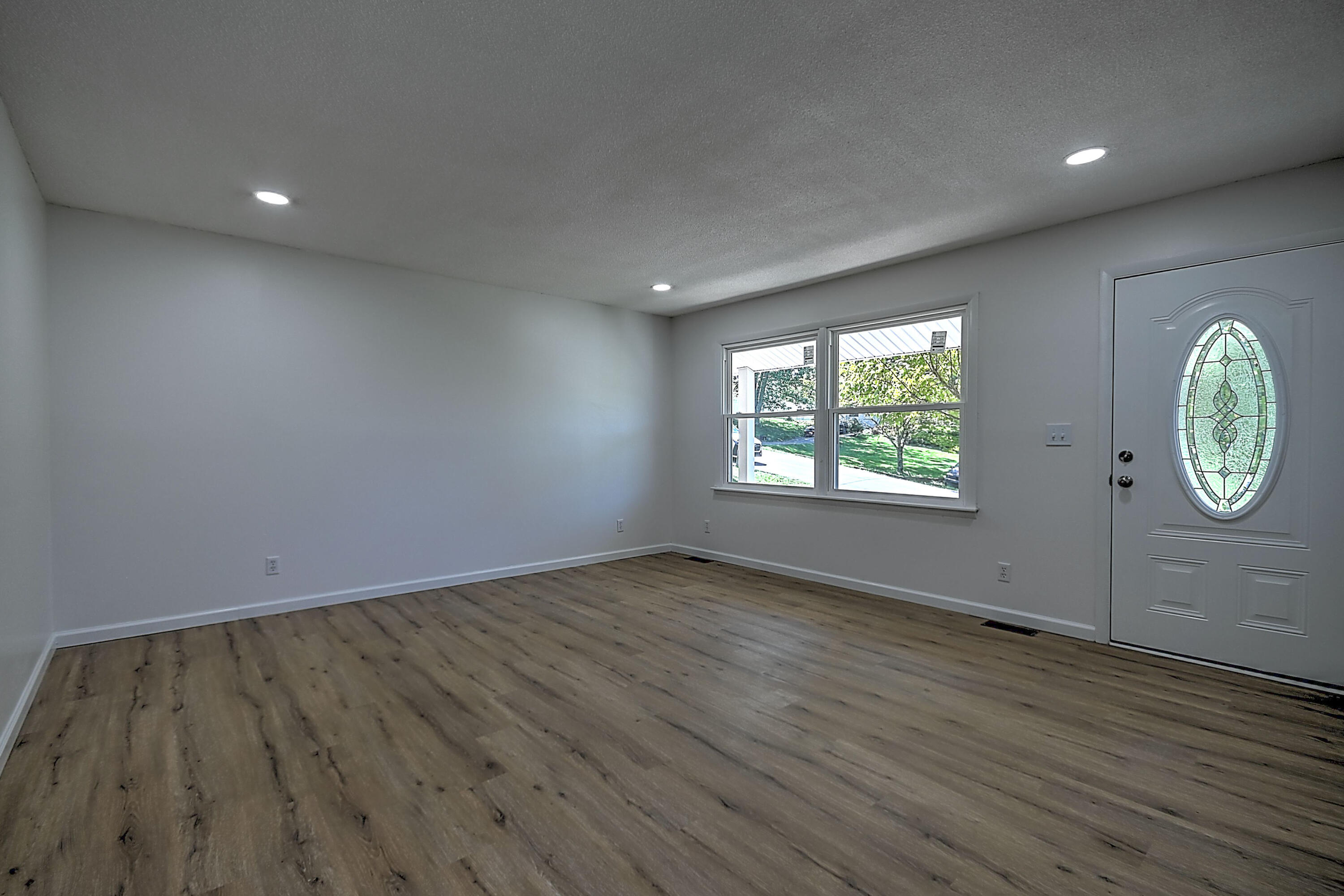 121 Pinecrest Road Church Hill, TN 37642 - Photo 5 of 39 Pincrest-5