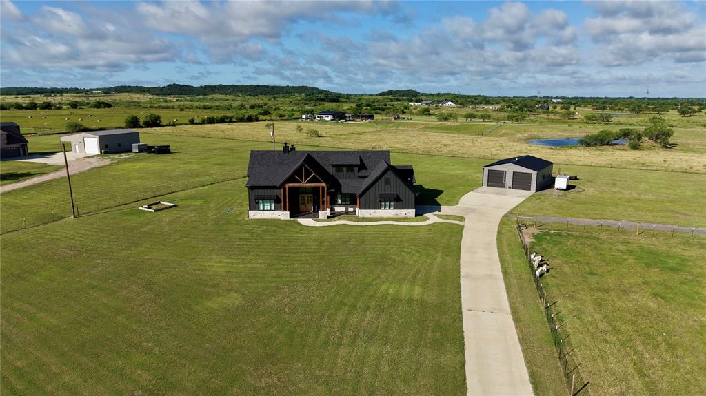 170 Dollie Road Grandview, TX 76050 - Photo 2 of 30