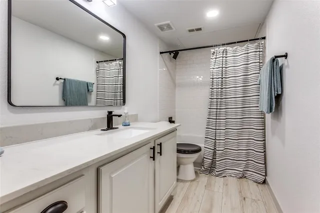 a view of a backyard of the house