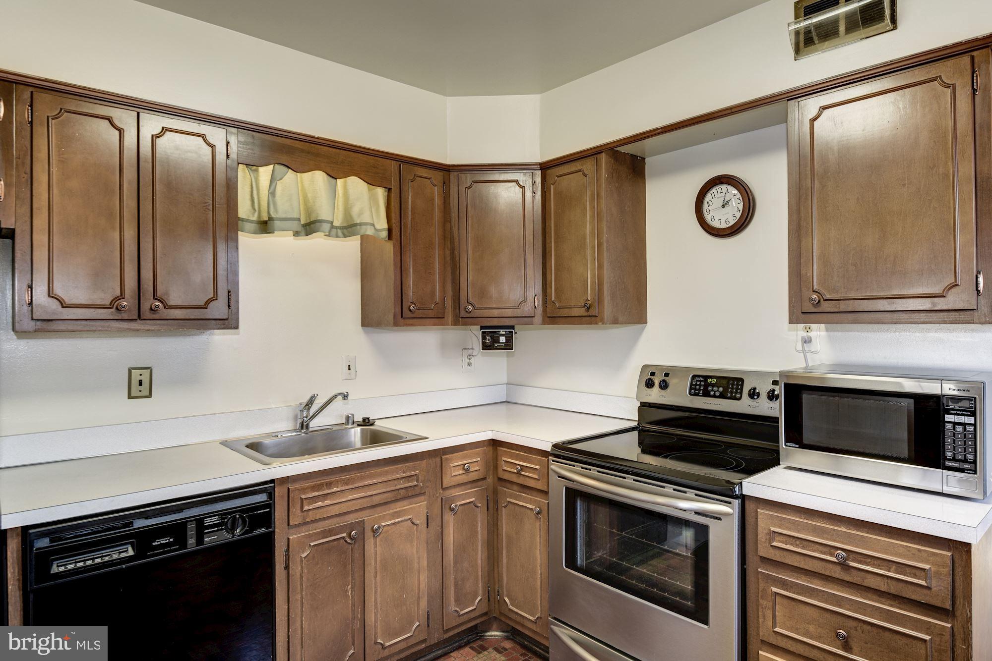 1507 Crestline Road Silver Spring, MD 20904 - Photo 10 of 25 Gallery Image 10