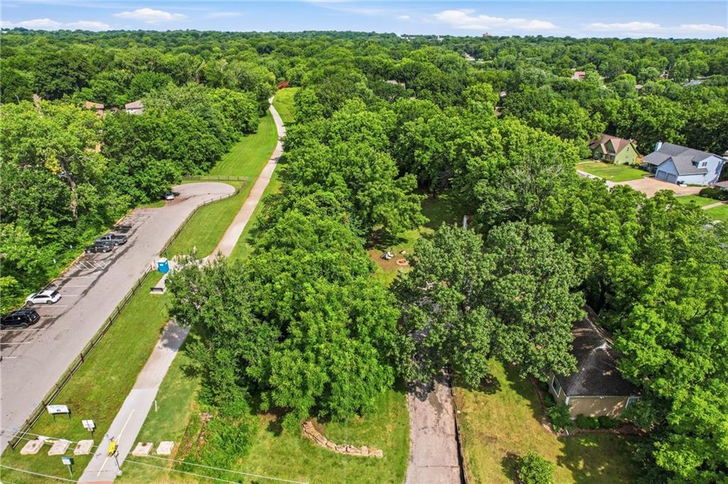 7116 Woodson Road Raytown, MO 64133 - Photo 37 of 48